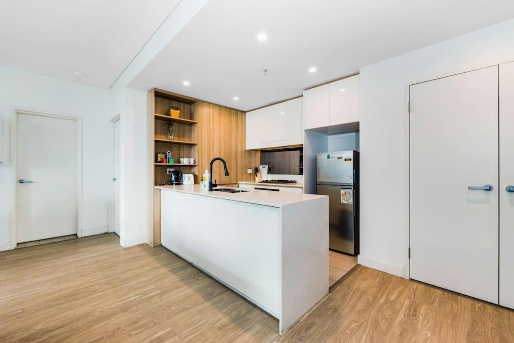 Lovely 2 Bedroom With Swimming Pool * Sydney