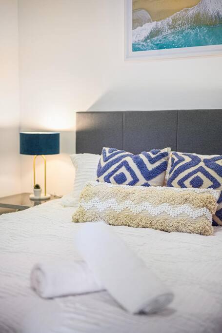 Parramatta Comfy- 2bd-free Parking -netflix-westfield * Sidney