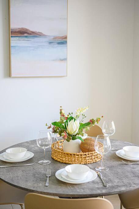 Parramatta Comfy- 2bd-free Parking -netflix-westfield Apartamento *