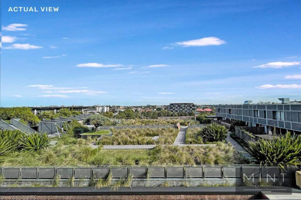 Darling Harbour Stunning Location With Pool, Gym, Wifi, Netflix Sydney