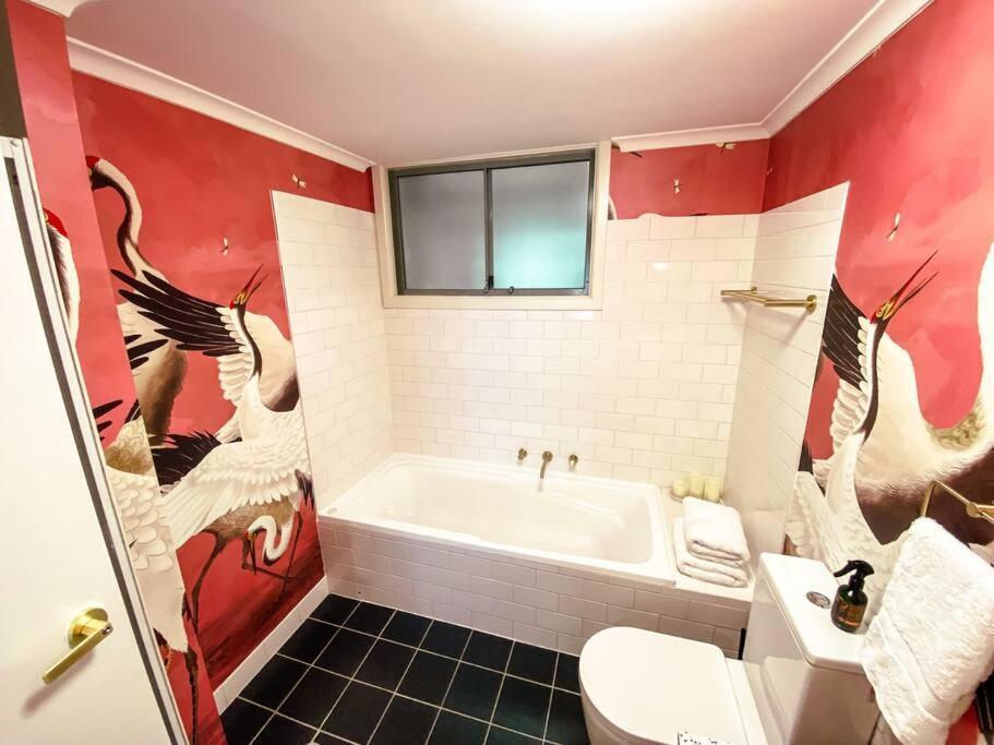 Darling Harbour Stunning Location With Pool, Gym, Wifi, Netflix Sydney