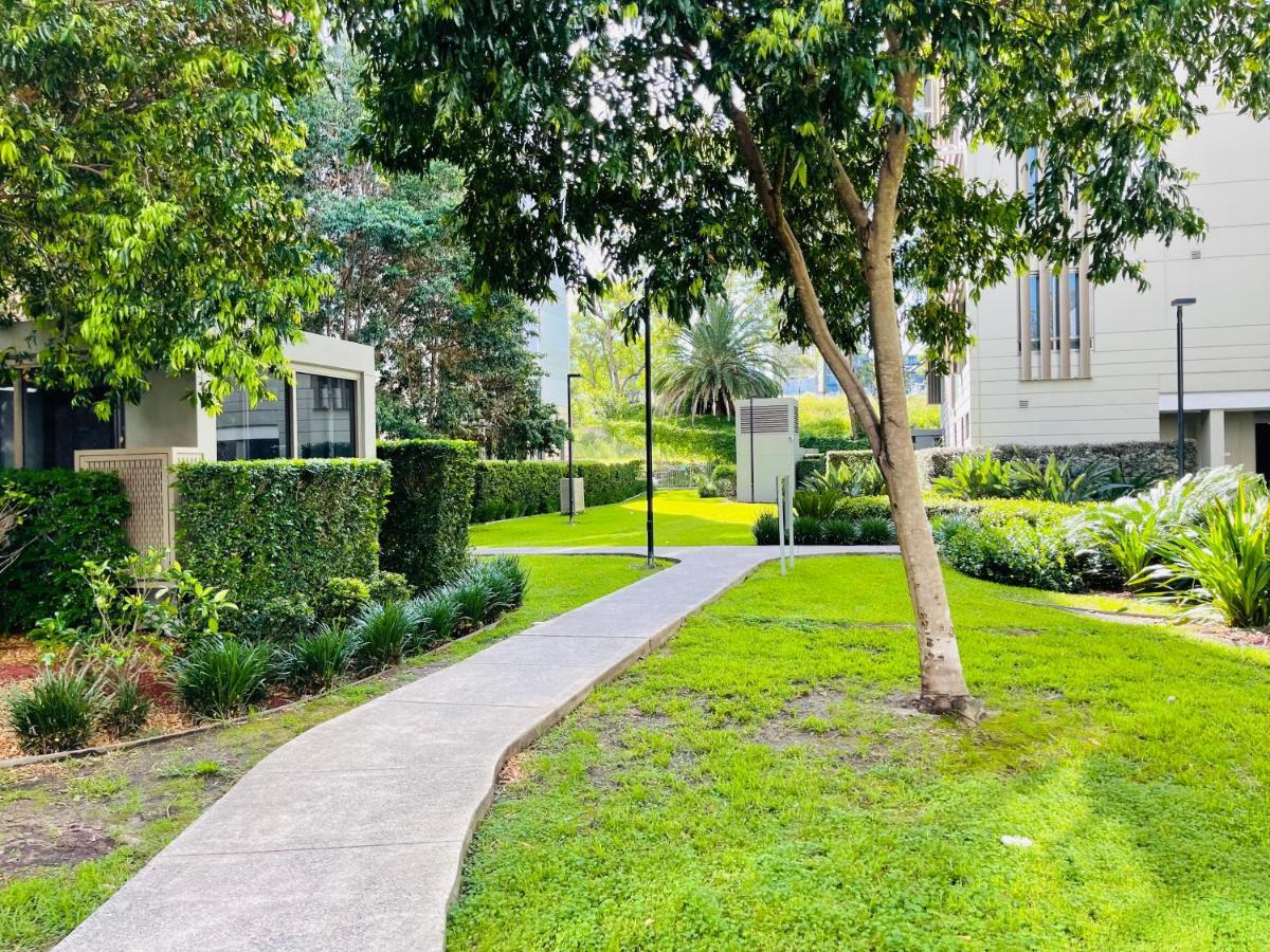 Macquarie University Green Space Apartment