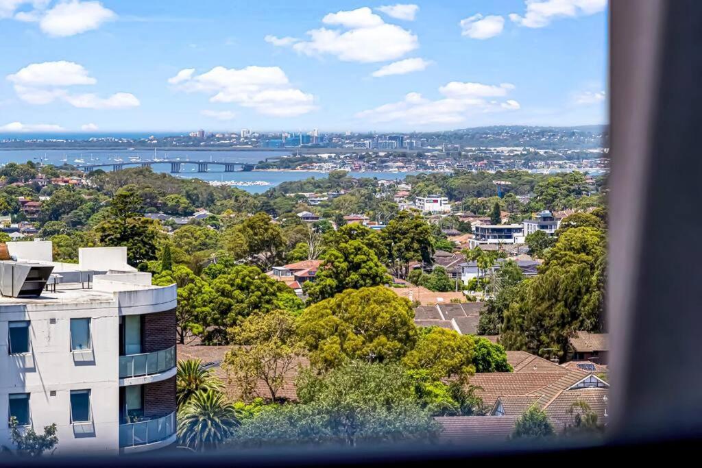 Water Views 2 Bedroom In Hurstville Sydney