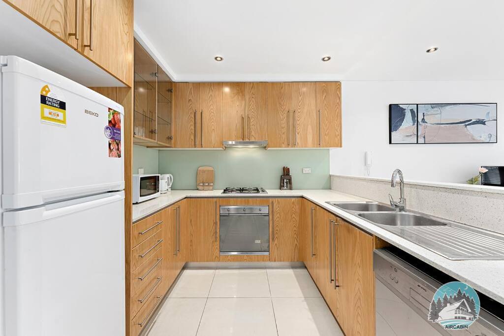 Aircabin｜strathfield｜lovley｜2 Bed Apt+free Parking Sydney