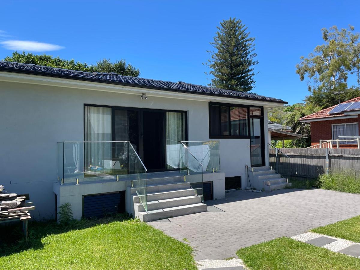Entire New Granny Flat With 3 Bedrooms 2 Bathrooms * Sydney