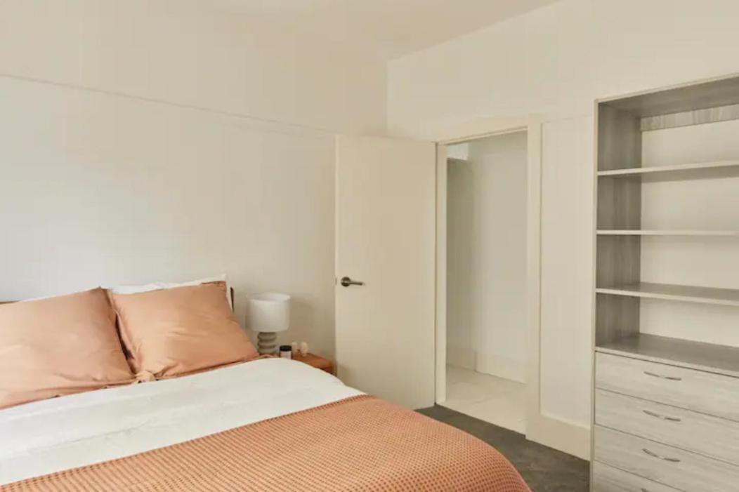 Tamarama Oceanfront - View In Apartment *
