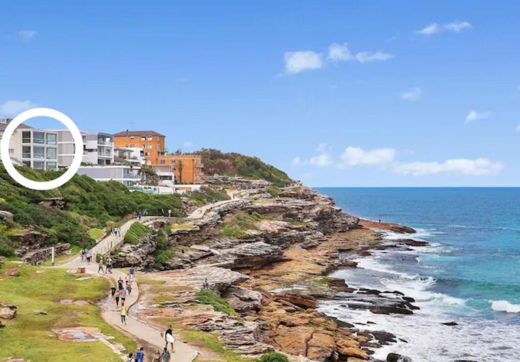 Apartment Tamarama Oceanfront - View In Sydney