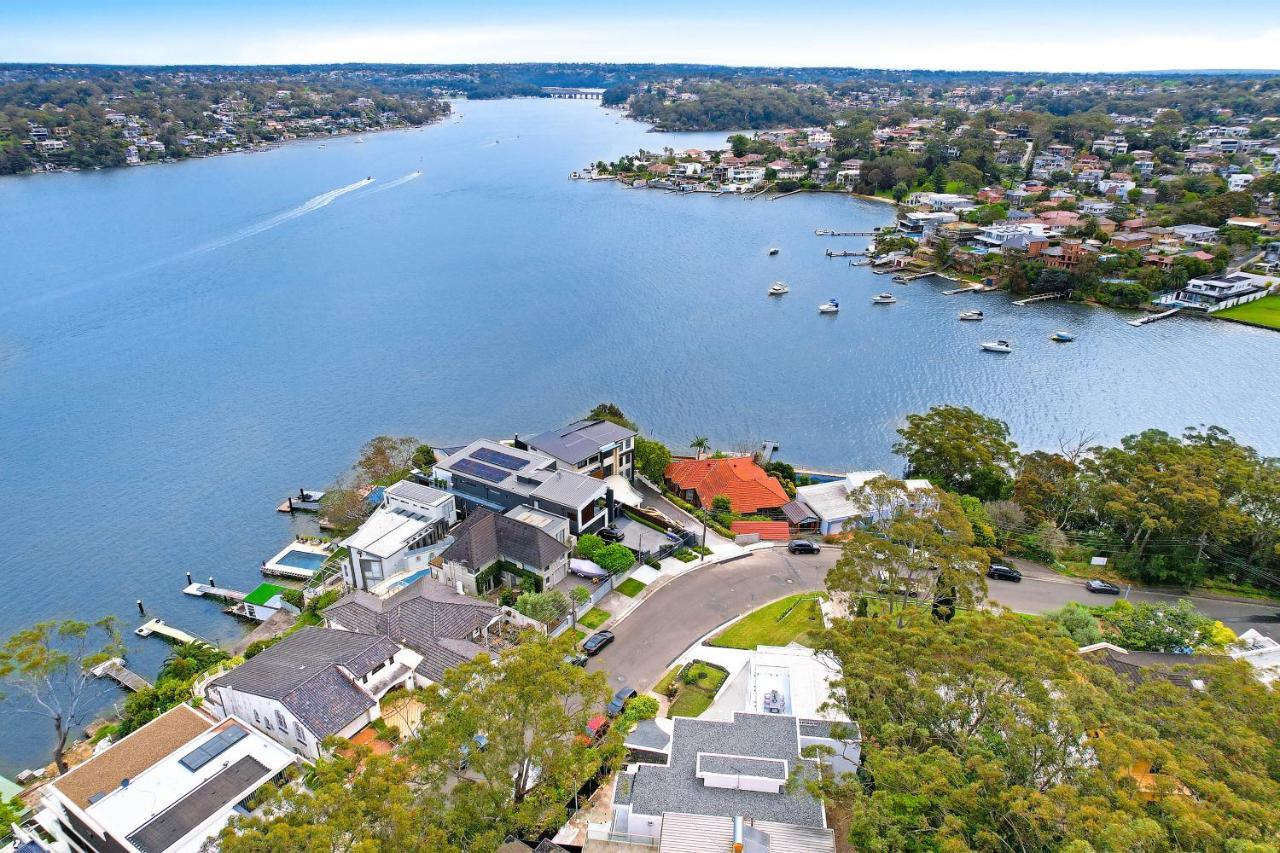 Luxury Waterside *