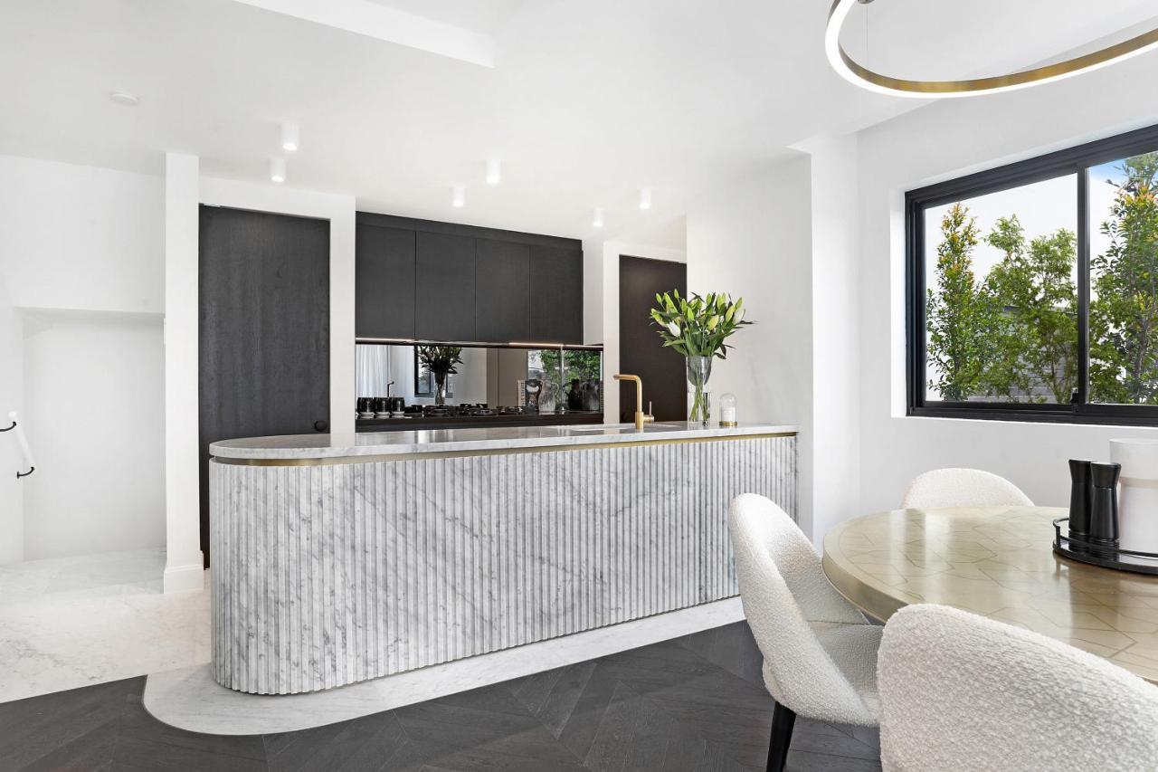 Luxury Waterside Holiday home *