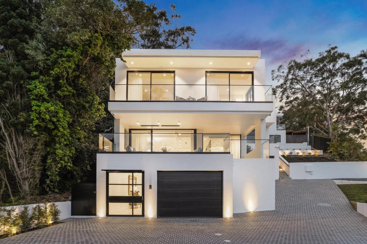 Luxury Waterside Holiday home