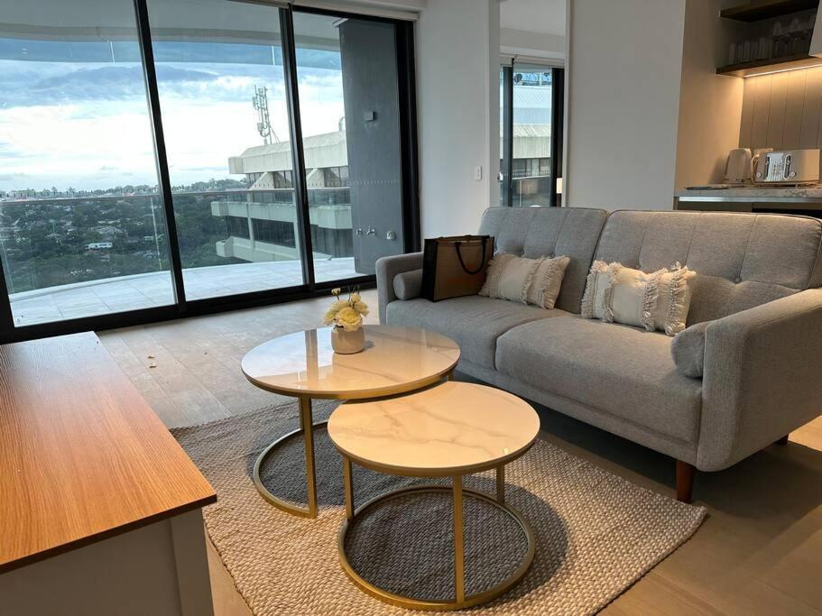 Apartment City View Designed In Bondi Junction