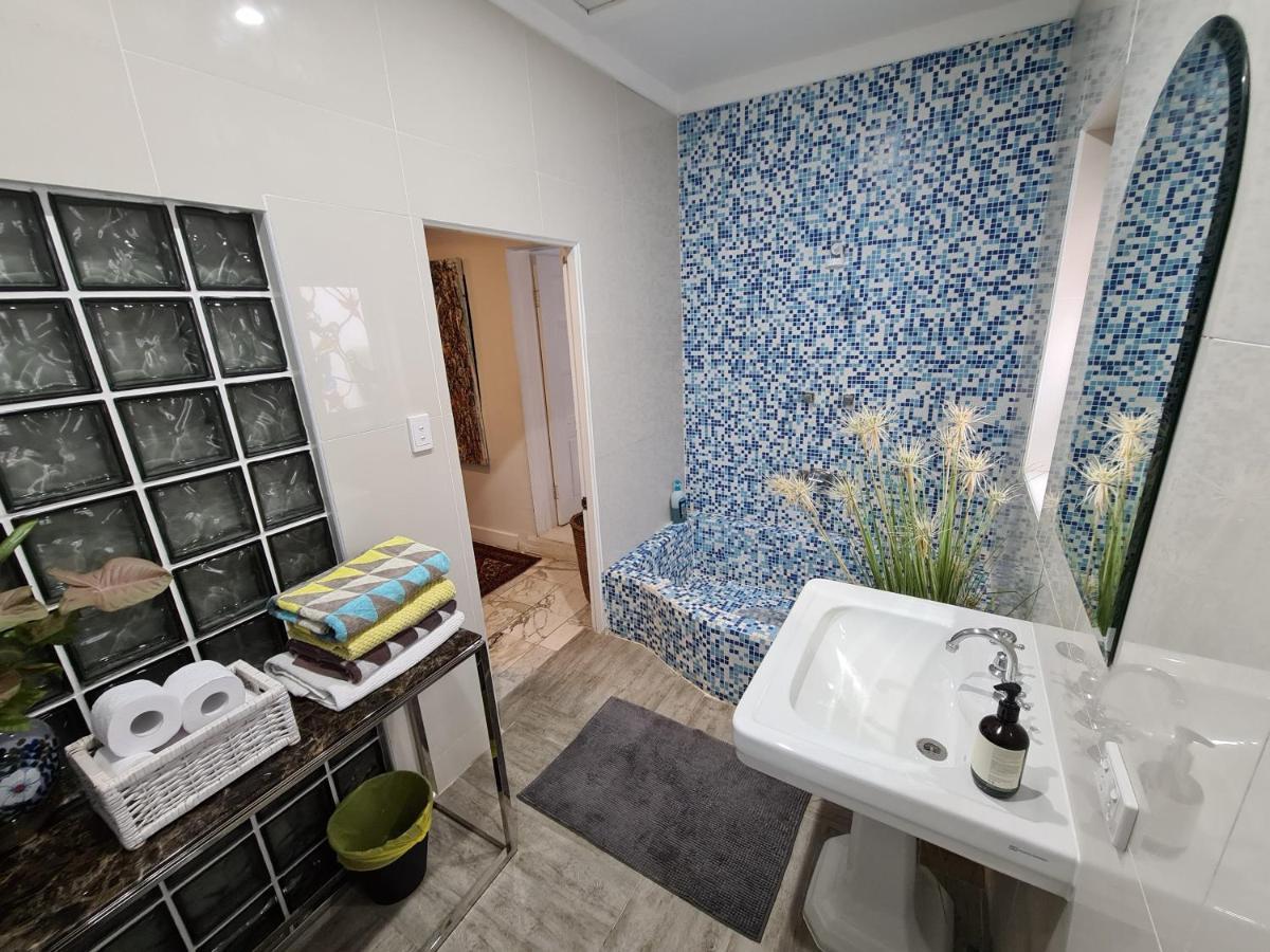 Bamboo House, Close To The & Airport & Train Station And Brighton Le Sands Sydney