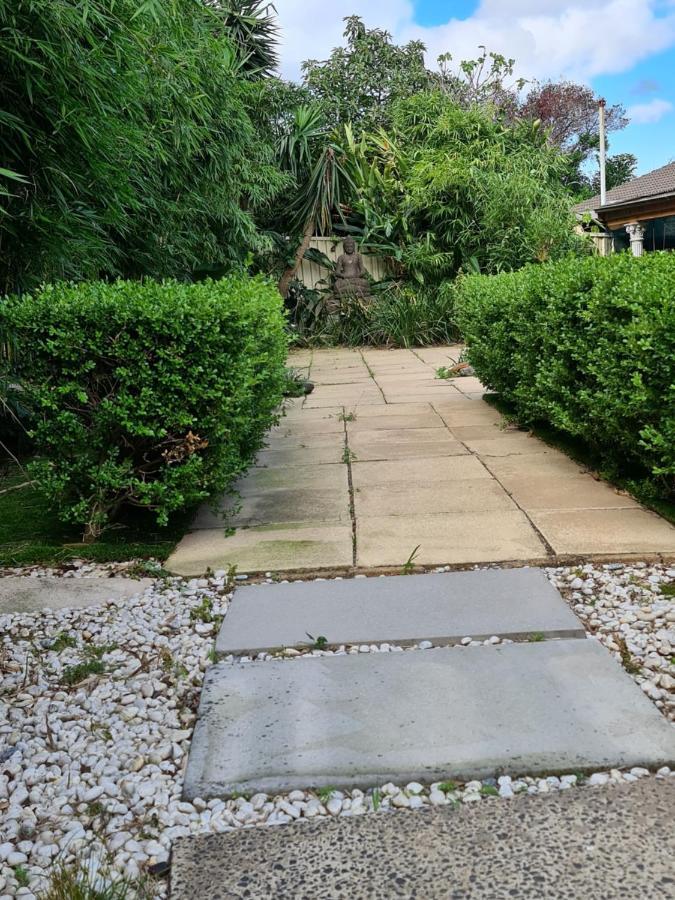 Bamboo House, Close To The & Airport & Train Station And Brighton Le Sands