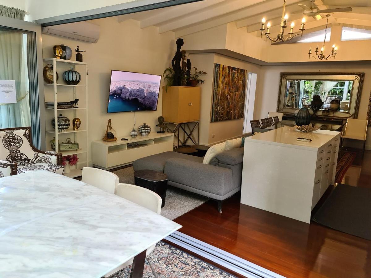 Bahay bakasyunan Bamboo House, Close To The & Airport & Train Station And Brighton Le Sands
