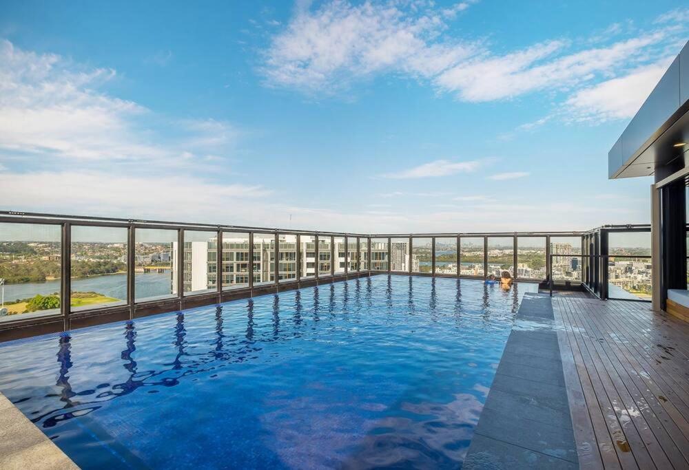 Waterview Apt At Wentworth Point Sydney