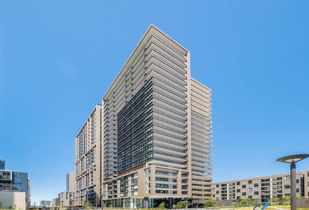 Waterview Apt At Wentworth Point * Sydney