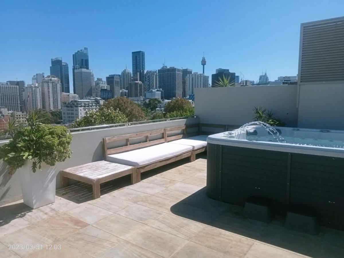 Three Bedroom Penthouse With Private Rooftop Jacuzzi In Surry Hills Apartment