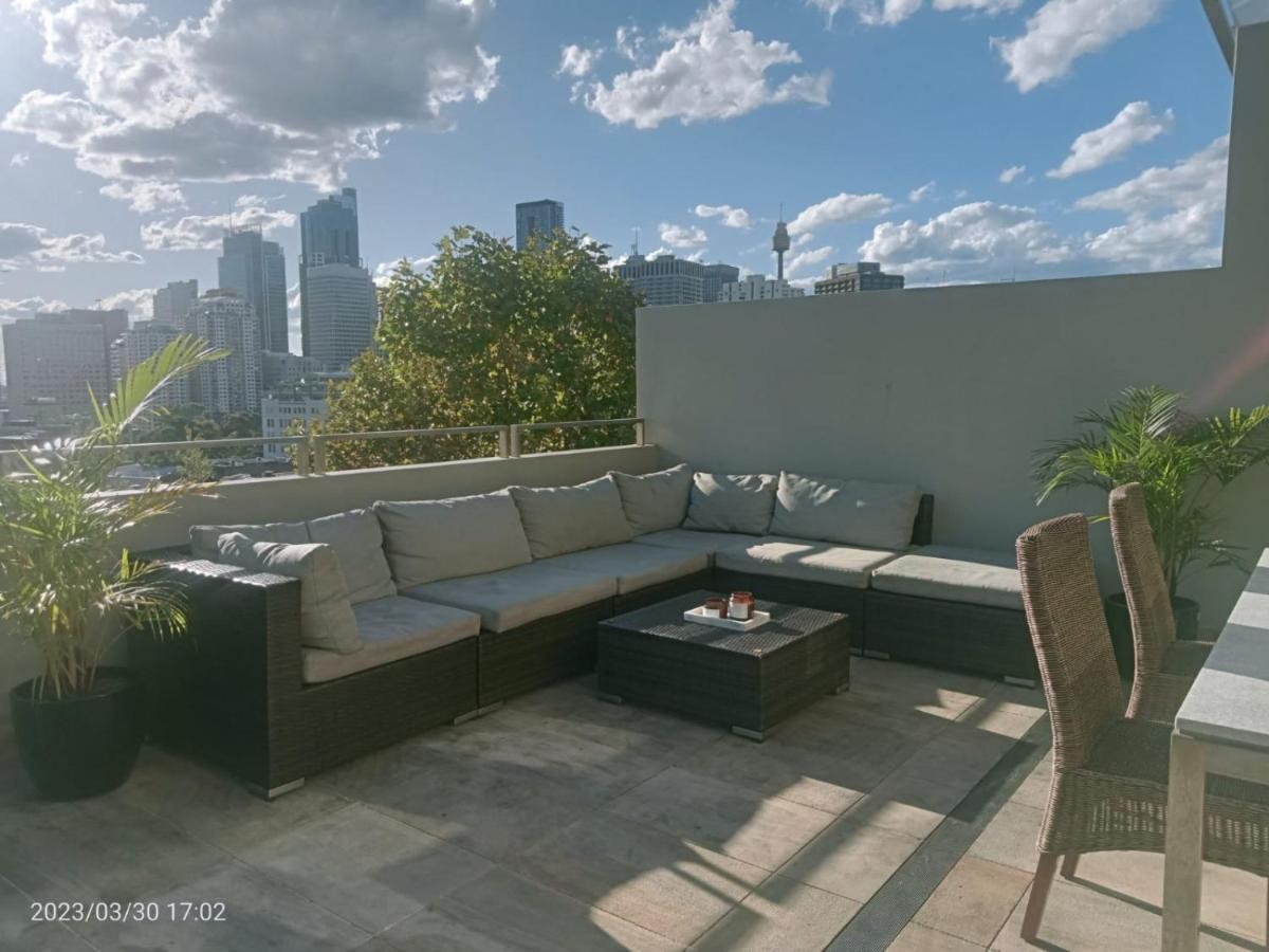 Three Bedroom Penthouse With Private Rooftop Jacuzzi In Surry Hills Apartment Sydney