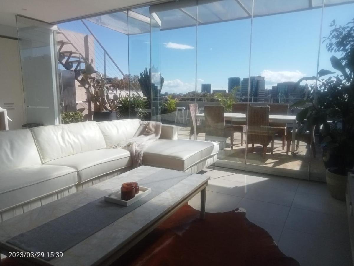 Three Bedroom Penthouse With Private Rooftop Jacuzzi In Surry Hills * Sydney