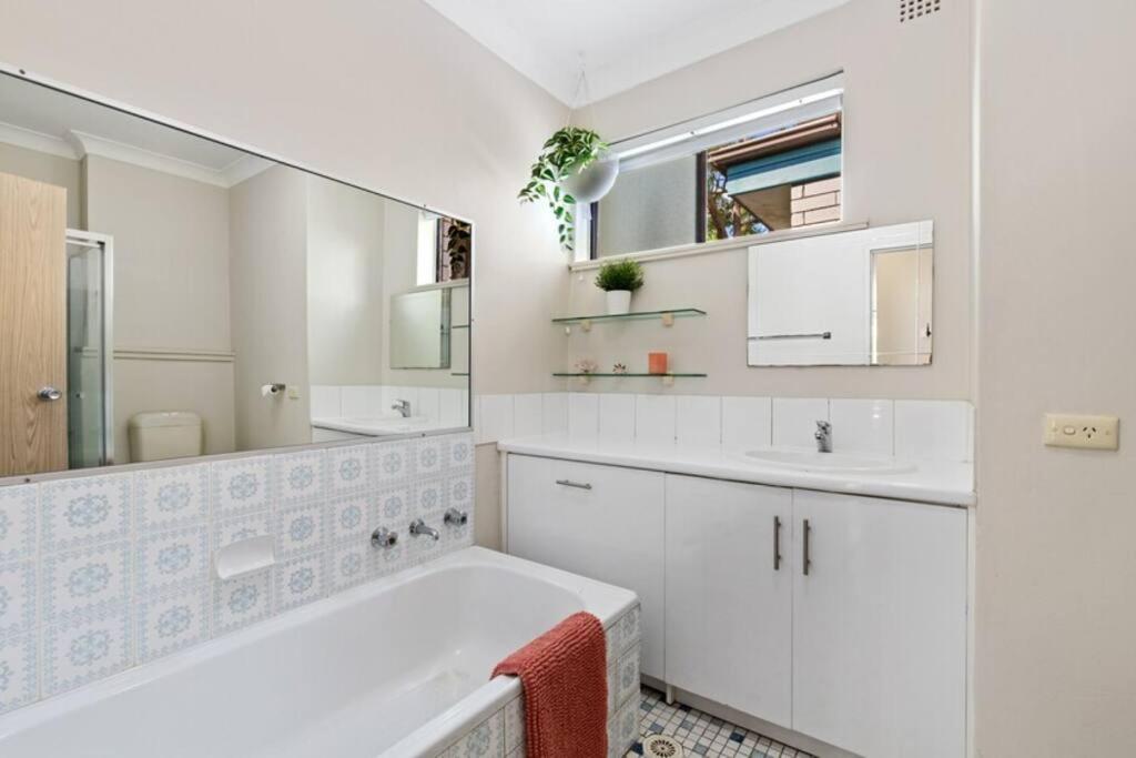 Apartment Hurstville With A View, Comfort & Style *