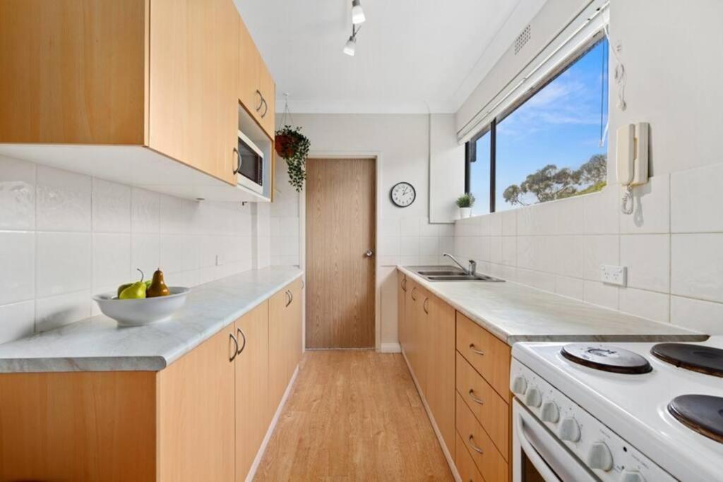 Hurstville With A View, Comfort & Style Apartment Sydney