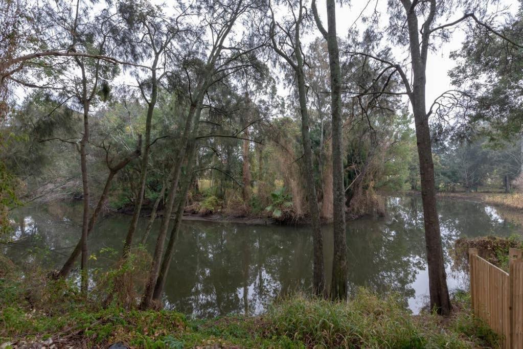 Carramar Studio King Bed Private Rm 1 Min To Station Holiday home