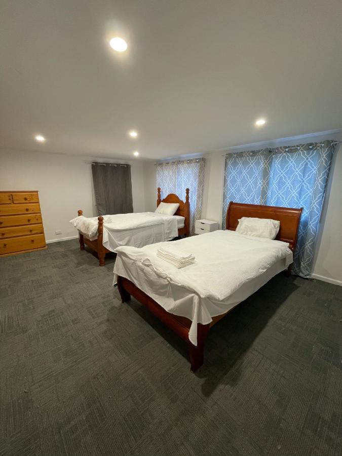 Bahay bakasyunan Lcf Rosehill 3 Free Car Parking Inside G2 Sydney
