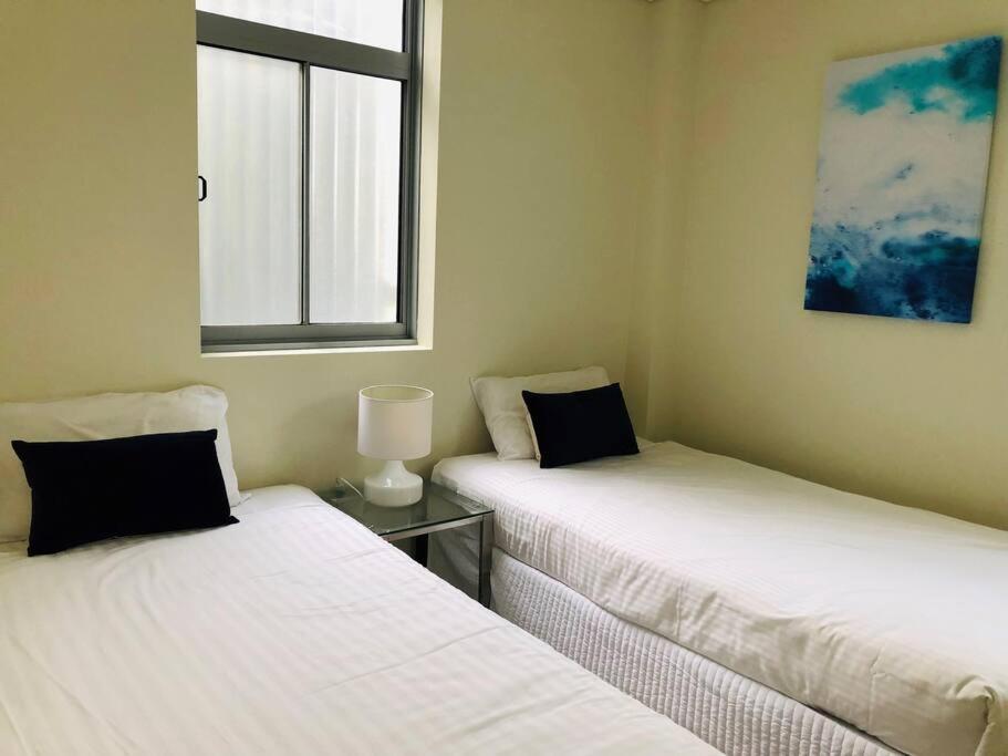 Spacious Two Bedroom - St Leonards Al25 Apartment Sydney