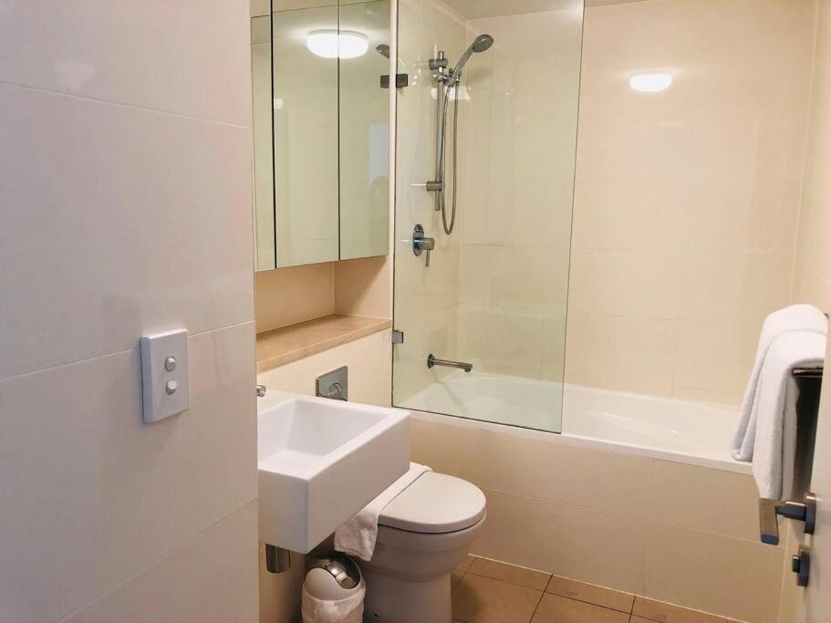 Superb Corporate Neutral Bay G404 Apartment
