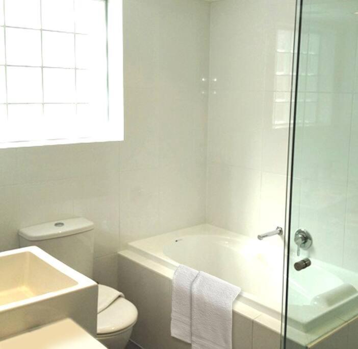 Apartment Spacious Two Bedroom - St Leonards Al25 *