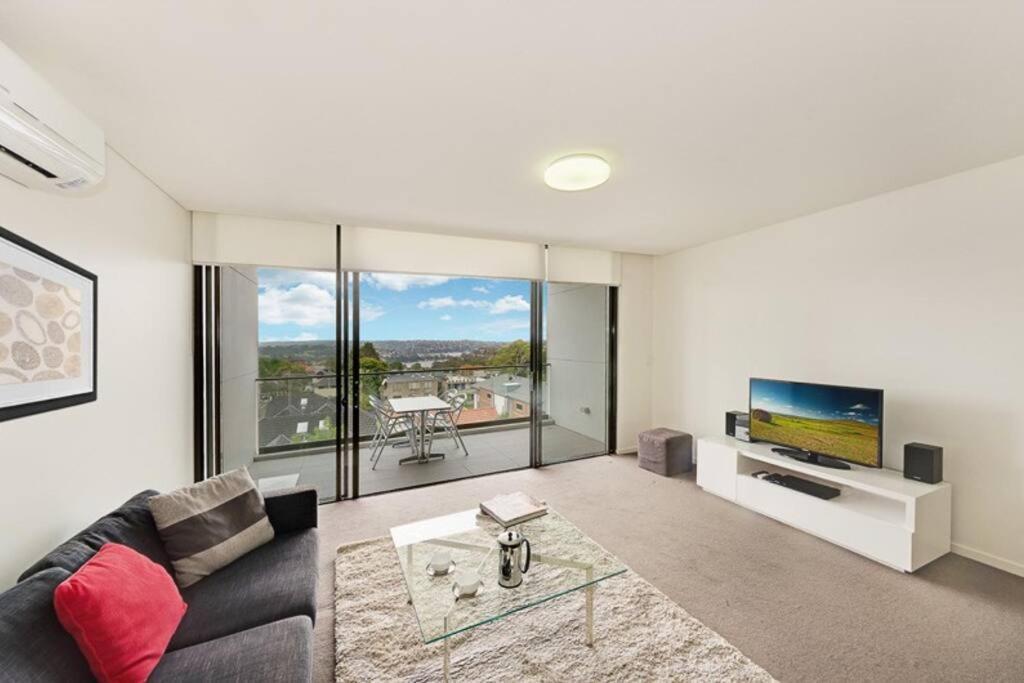 Incredible Waterview Neutral Bay G301 *