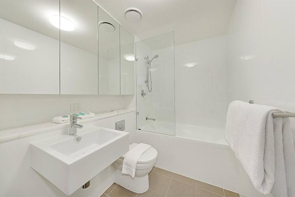Apartment Incredible Waterview Neutral Bay G301