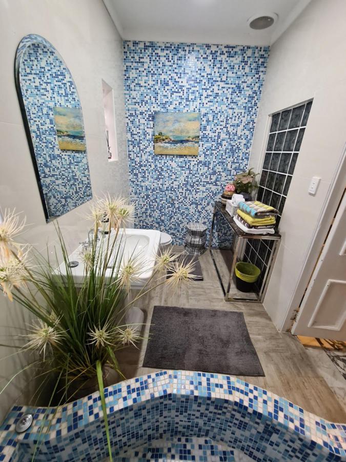 Holiday home Vista Unit + Bamboo House Close To The & Airport & Train Station And Brighton Le Sands