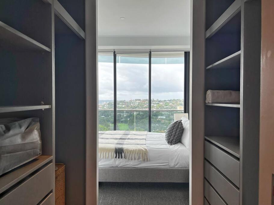 Apartment City View Designed In Bondi Junction *