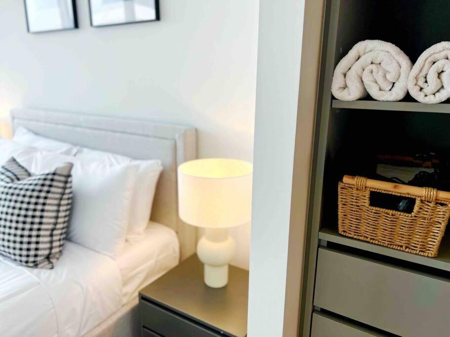 Apartment City View Designed In Bondi Junction