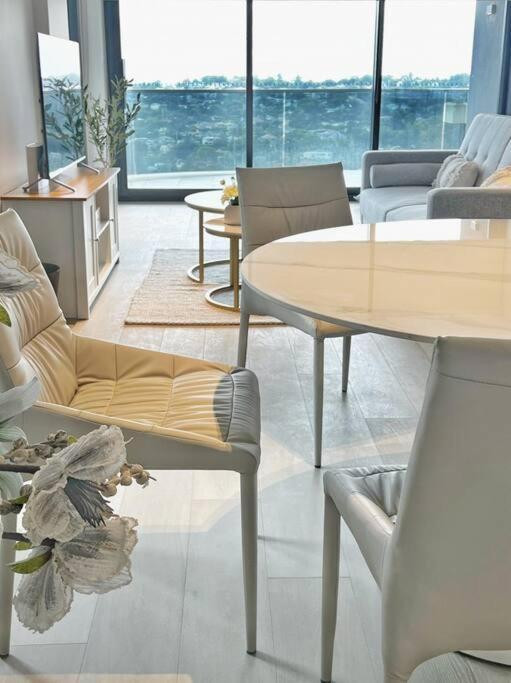 Apartment City View Designed In Bondi Junction Sydney