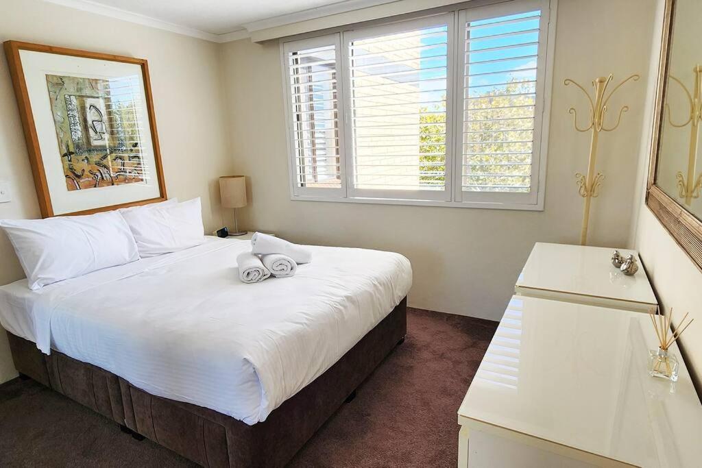 Impressive Centrally Located Penthouse Apartamento *