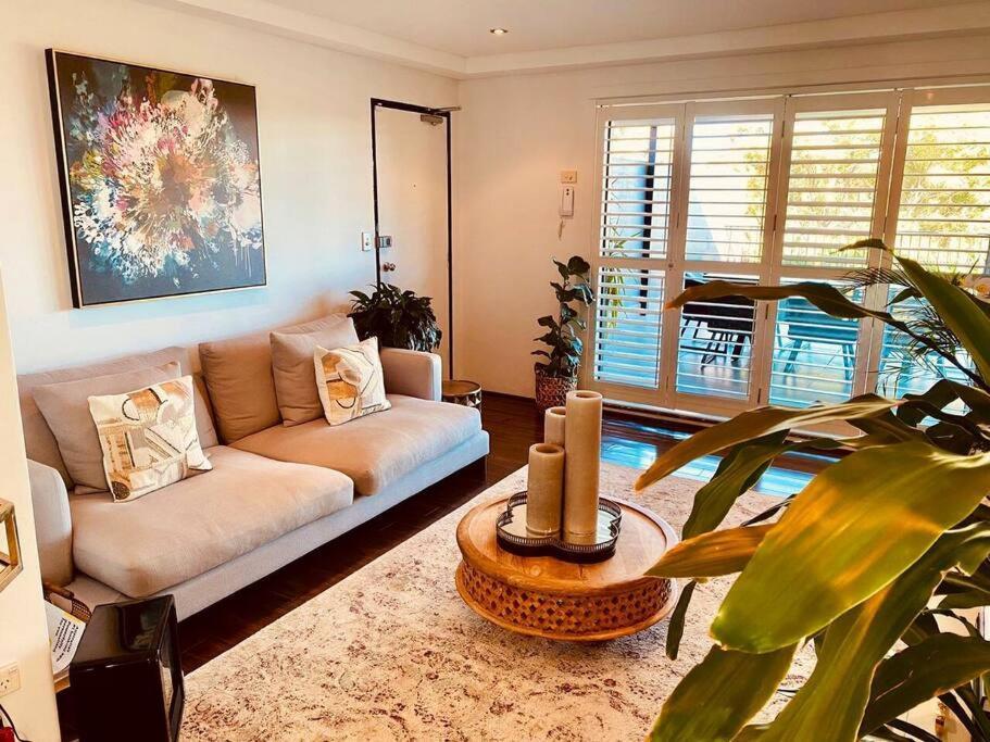 Apartment Chic Rose Bay Pad With Huge Outdoor Sunny Balcony *