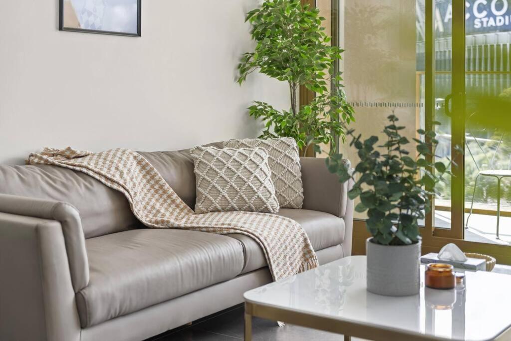 Apartment Style Living One Bedroom Olympic Park Sydney