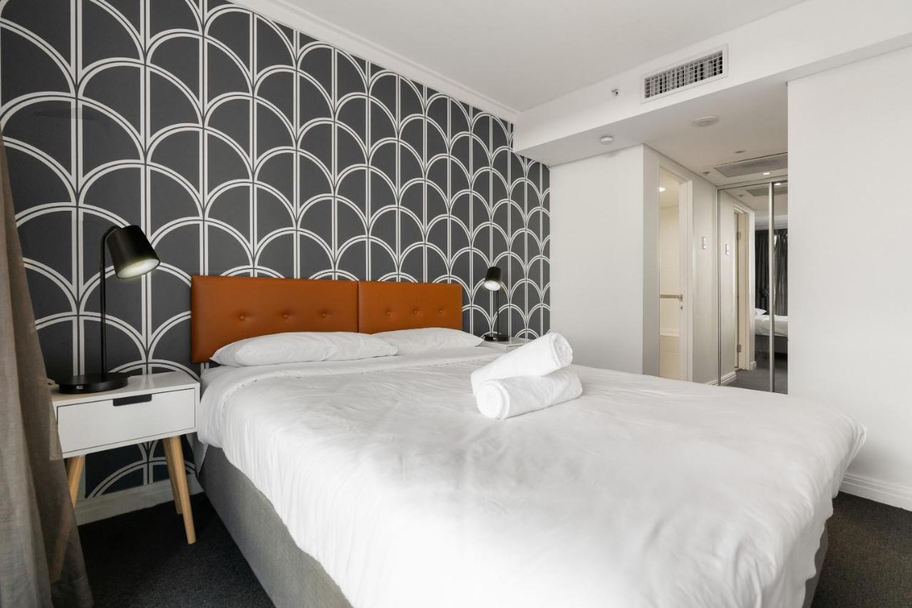 Skyline Views Cbd Apartment *
