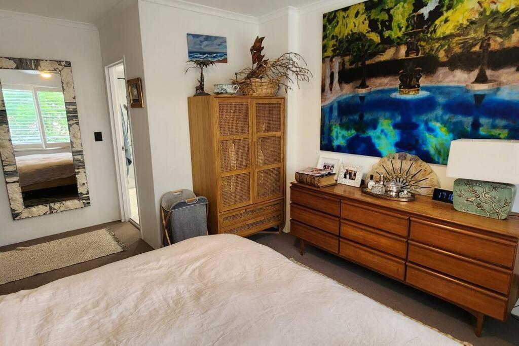 Homely In Sought After Building Apartment Sydney