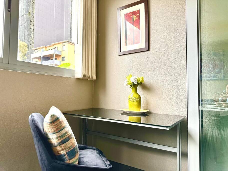 Airbnb - Burwood - Walk To Station - 2 Beds Apt * Sydney