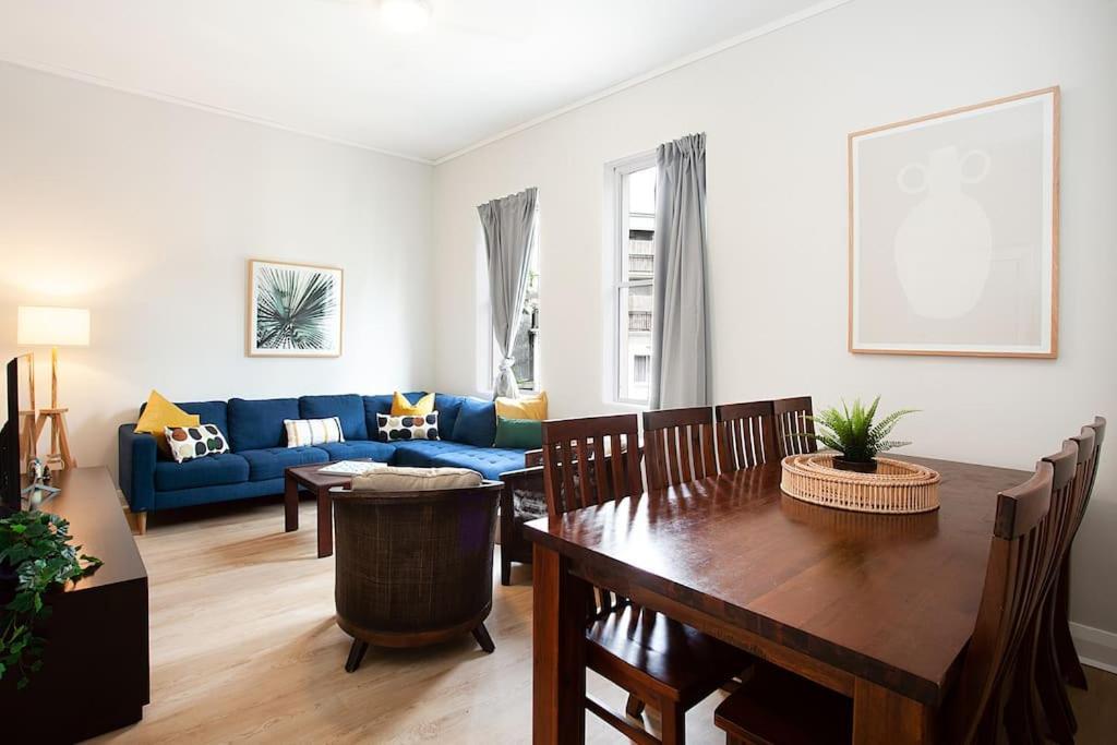 Large 4 Bed Beachside Haven 50m To Bondi Apartment *