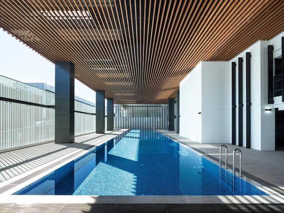 Closest Apt To Mq Center Sydney