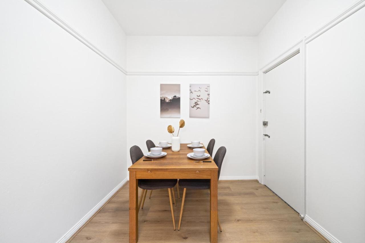Apartamento Burwood Newly Renovated 2 Bed 2 Bath Free Private Parking Big *