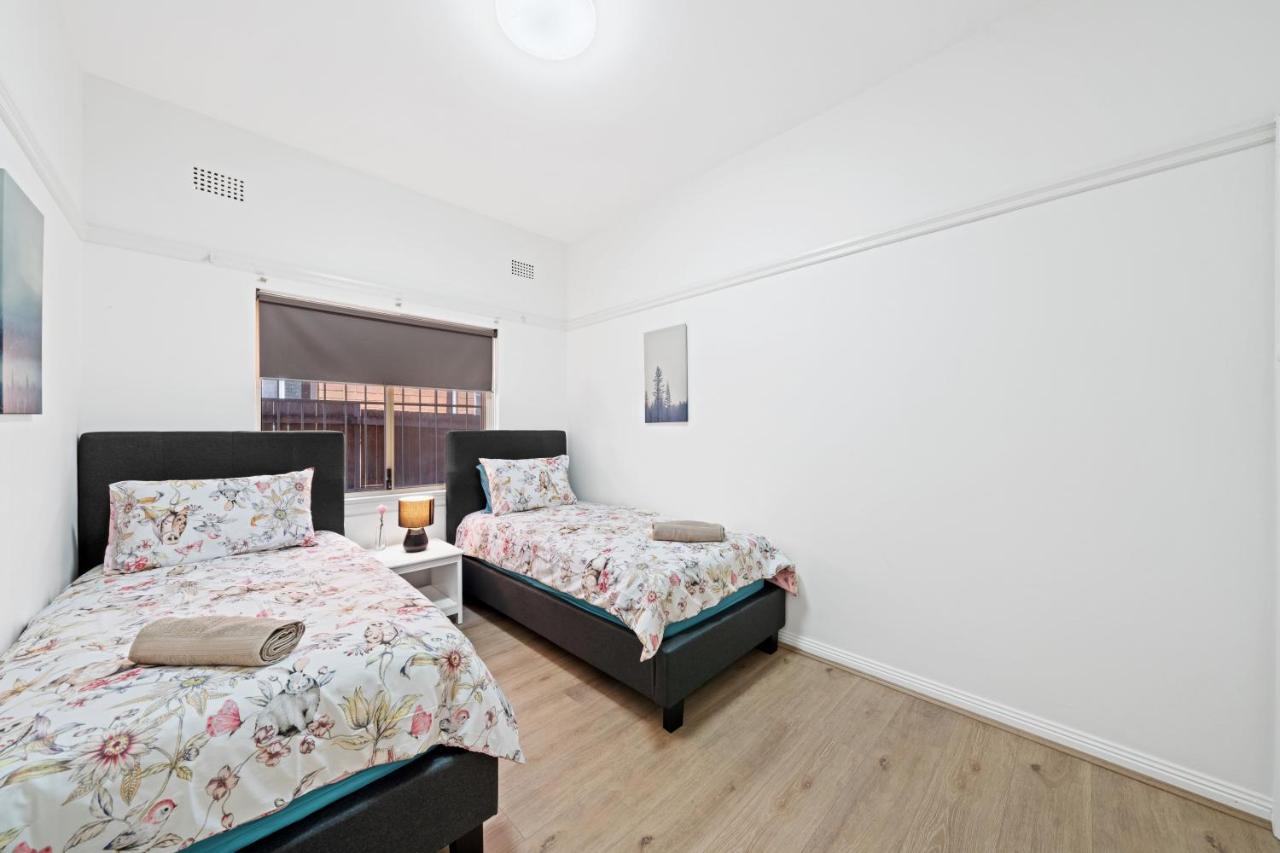 Burwood Newly Renovated 2 Bed 2 Bath Free Private Parking Big * Sidney