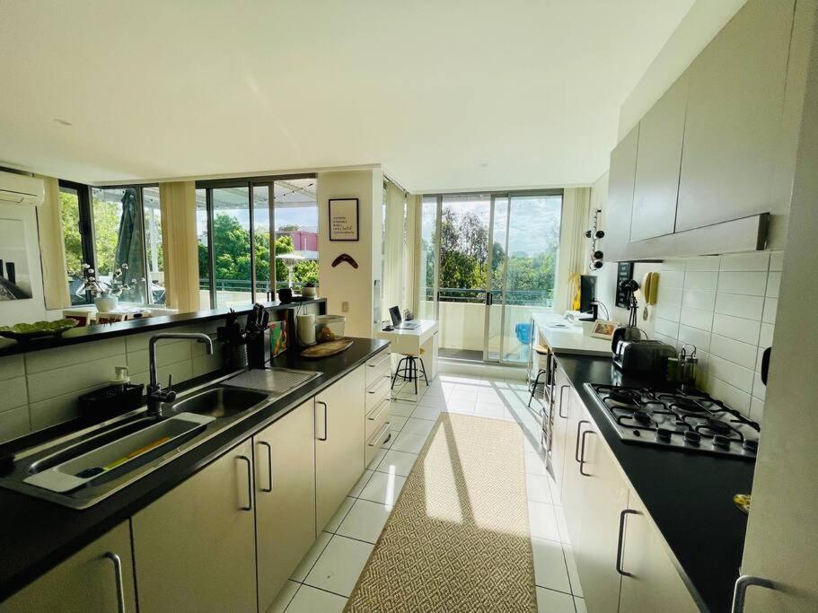 Gem Family - Olympic Park, Newington Apartamento
