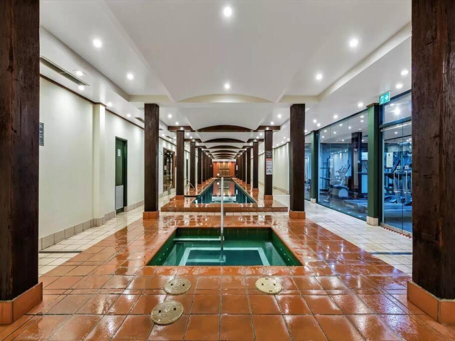 Darling Harbour W Pool Sauna Gym Jacuzzi Apartment *