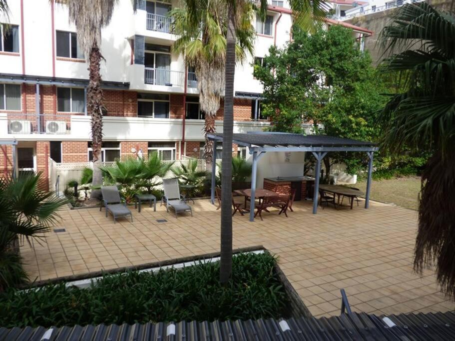 Apartment Buchn - 2br In Balmain With Pool & Gym Facilities *