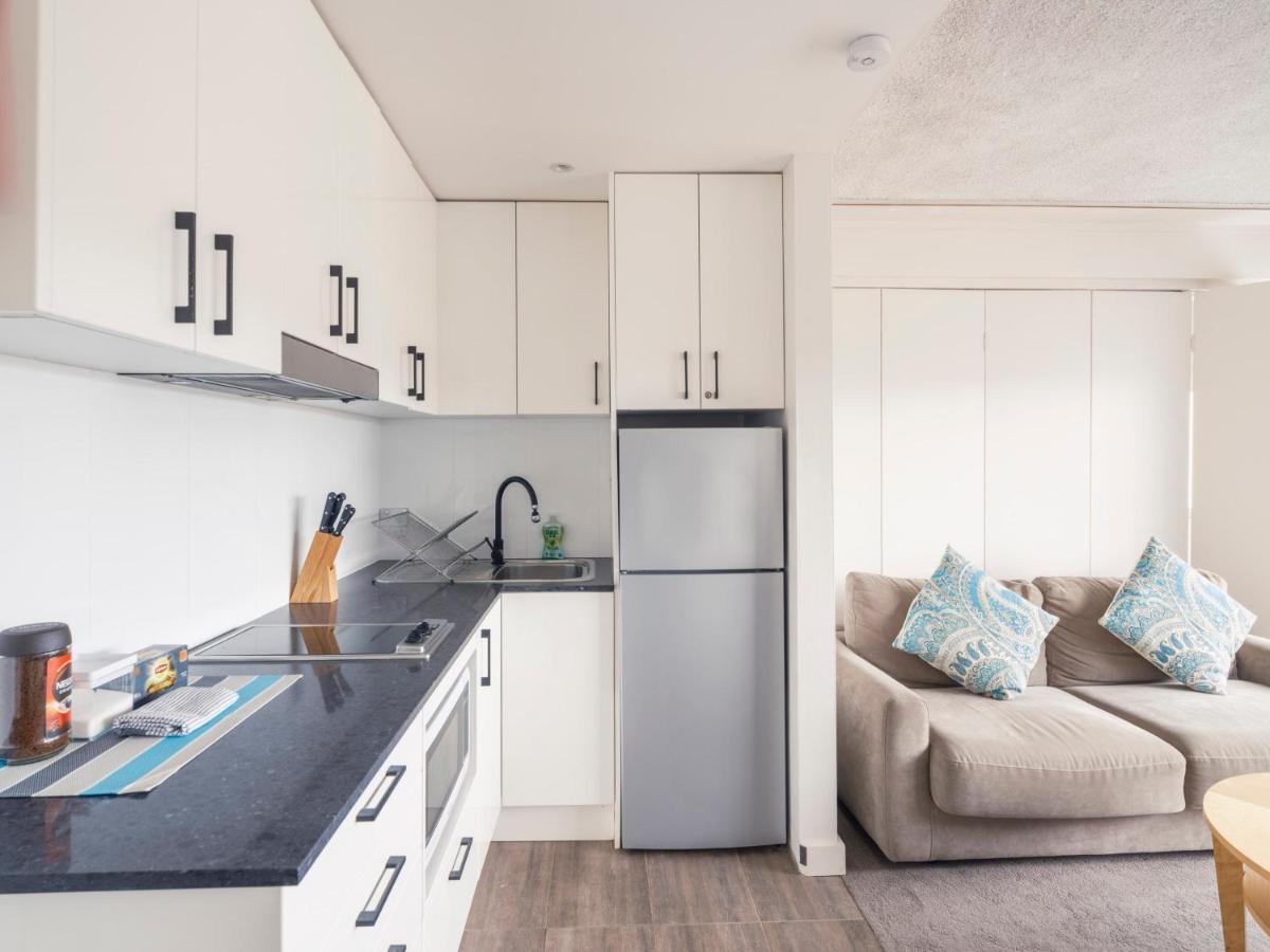 1br Studio Near The With Rooftop Pool *